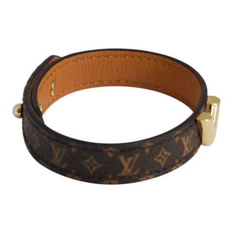 louis vuitton bracelet flower|Louis Vuitton leather bracelet sizing.